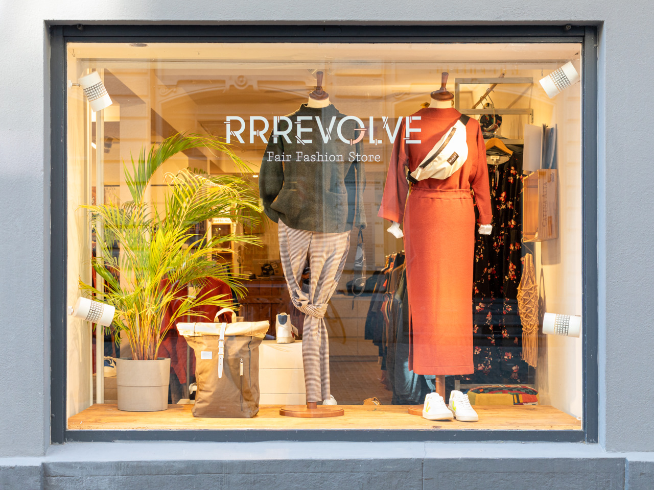 rrrevolve